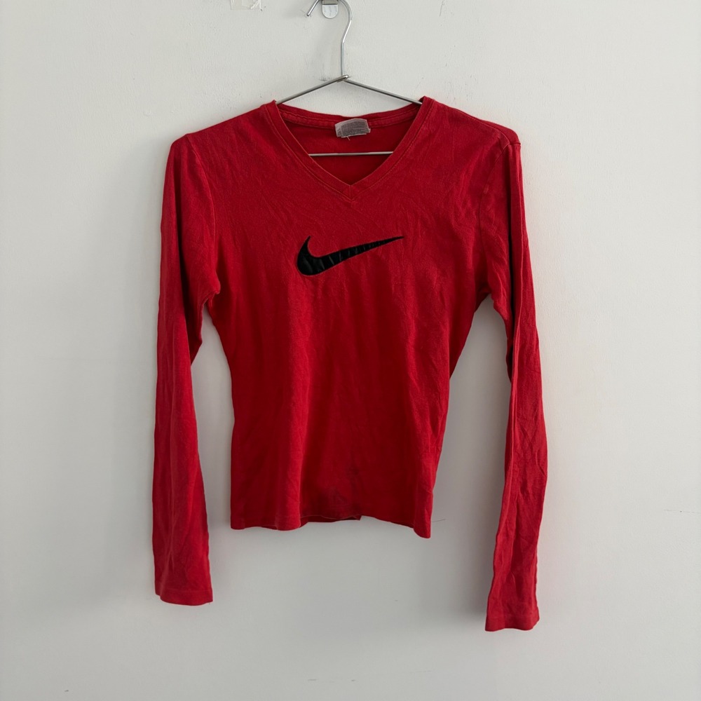 Nike Vintage Red Long Sleeve V-Neck Swoosh T-Shirt Womens Medium